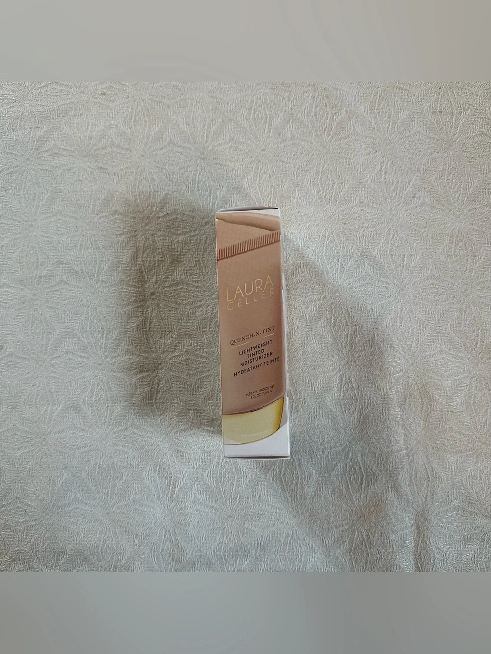 Laura Geller Quench-n-tint Lightweight Tinted Moisturizer Light Medium 1.76 oz.